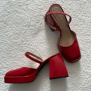 NODALETO Cherry Red Pumps 6.5 Bulla Jones